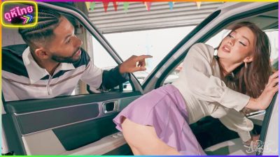 MYLF – The Big Day เซลล์สาวยั่วลูกค้าเสียว แต่เอ๊ะ มีกระเจี๊ยวได้ยังไง