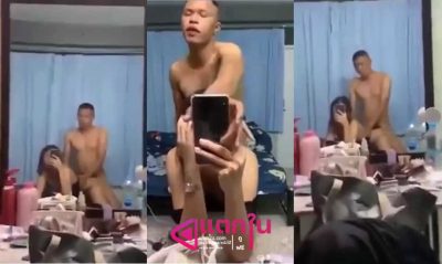 หลุดไทยเด็ดๆ แฟนสาวโดนผัวจับกระเด้าหีเสียวบนเตียงแล้วหยิบโทรศัพท์มาถ่ายผ่านกระจกตอนโดนเย็ด แล้วไปยืนซอยหน้ากระจกต่อแบบเสียวๆ
