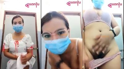 หนังโป๊ 18+ น้องเบนซ์ ครูอัตรารับจ้างใส่แว่น ไลฟ์สดหลุดในกลุ่ม เปิดหี แก้ผ้าโชว์ ล้างหีโชว์ ในห้องน้ำโรงเรียน